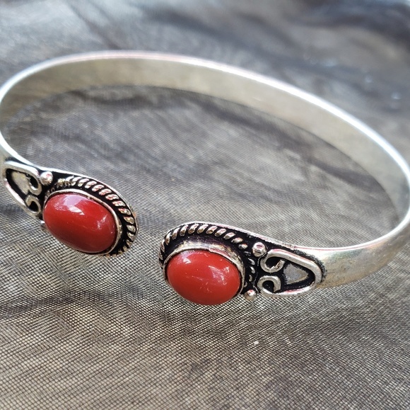3 Artisan made adjustable bangles/GENUINE STONES - Picture 3 of 4